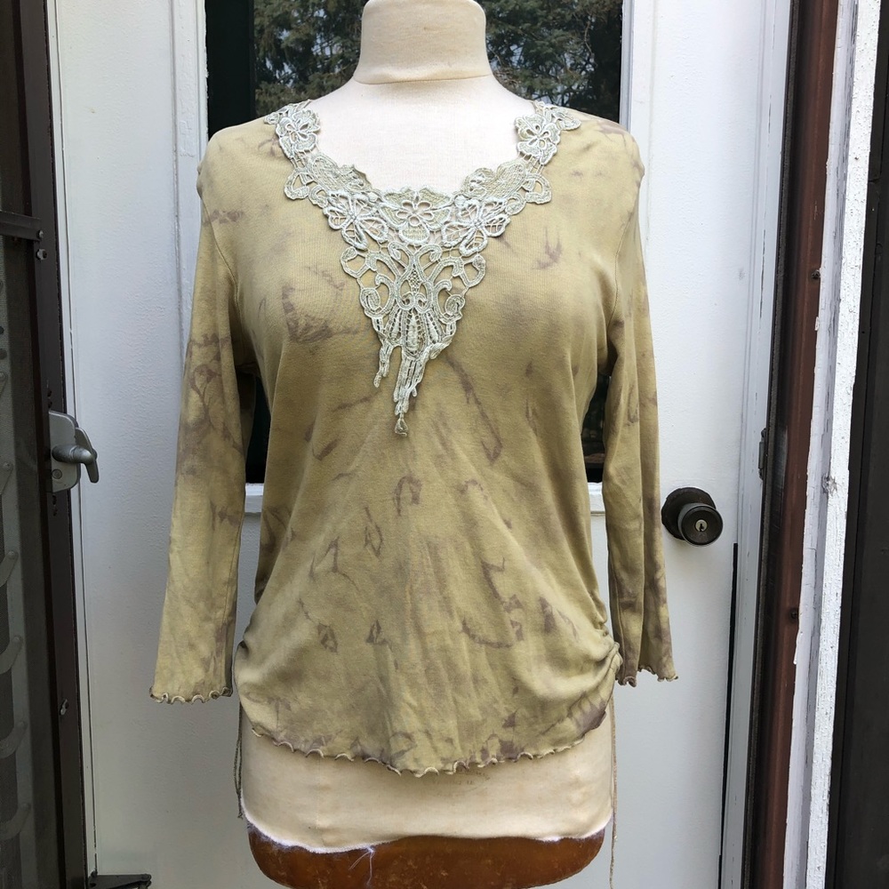 Vintage • Crochet Detailed Earthy Top